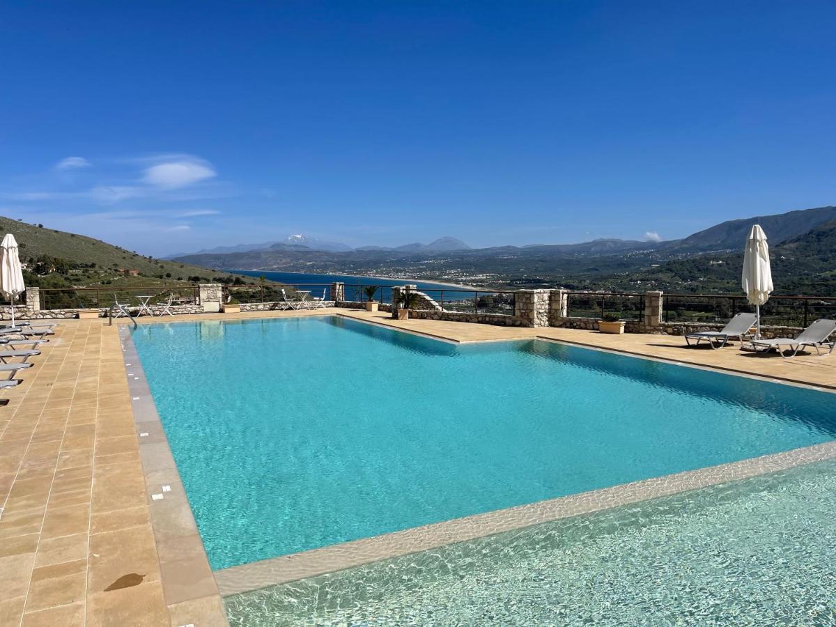 Arbutus - Relaxing Apartment With Fantastic Views Georgioupoli Ngoại thất bức ảnh