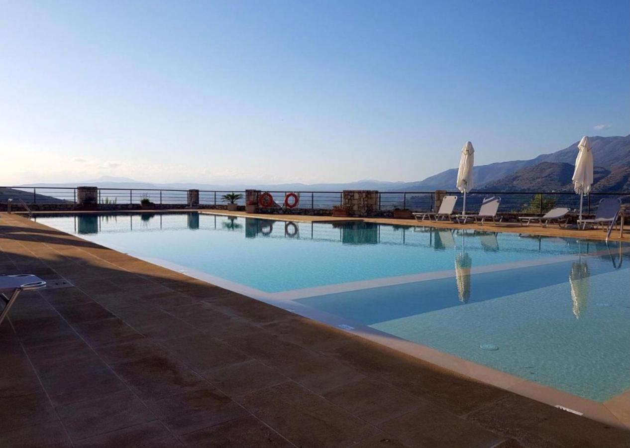 Arbutus - Relaxing Apartment With Fantastic Views Georgioupoli Ngoại thất bức ảnh