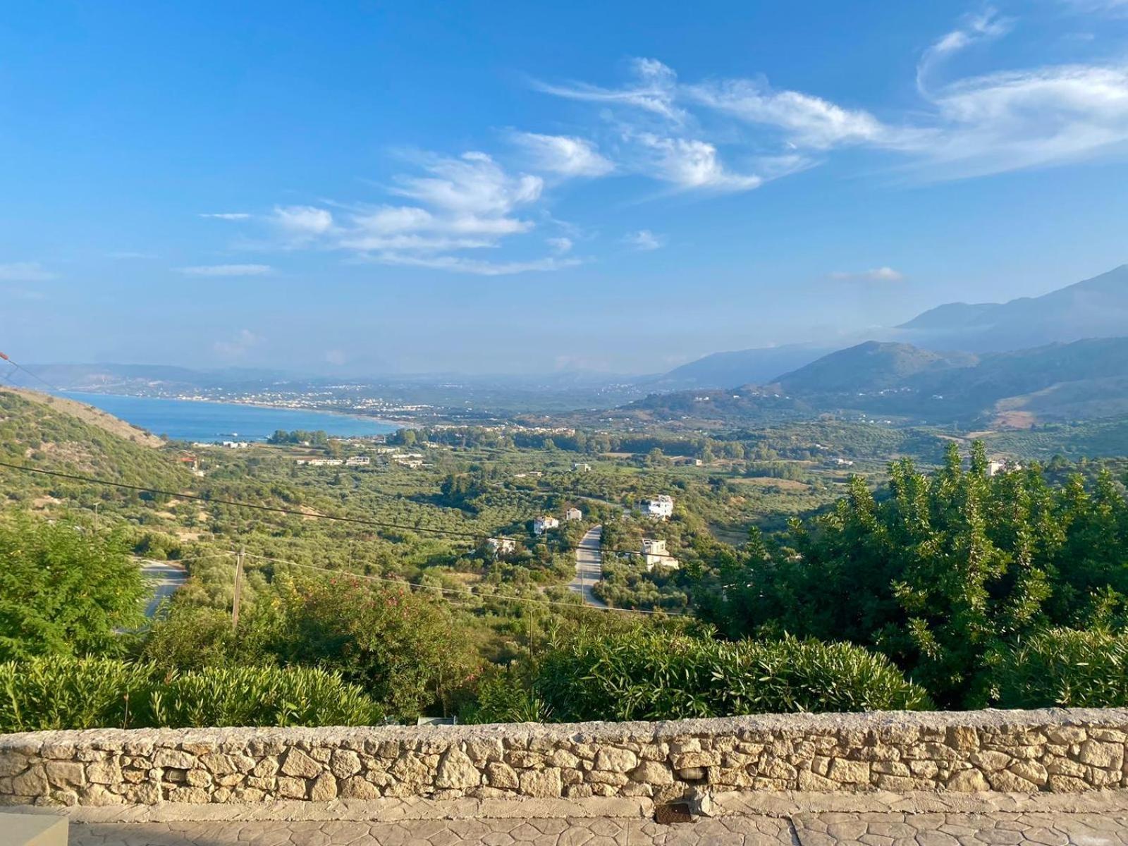 Arbutus - Relaxing Apartment With Fantastic Views Georgioupoli Ngoại thất bức ảnh